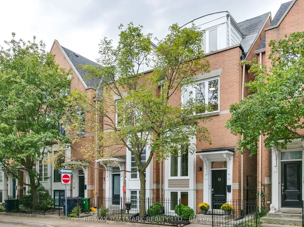 23 Macphail Ave, Toronto, ON M4K 4A1