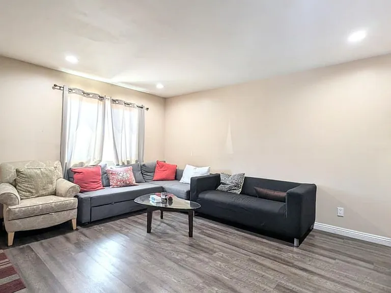 1299 W 37th Dr #1 — Photo 13