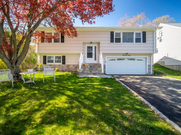 71 Park Drive, Bridgeport, CT 06606