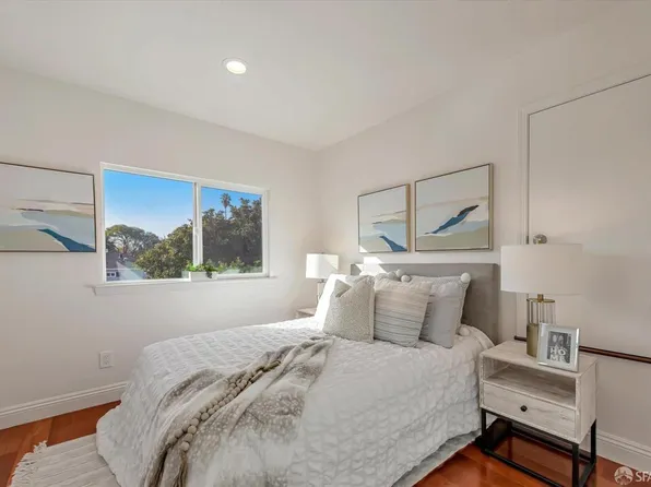 3267 Hoover St, Redwood City, CA 94063