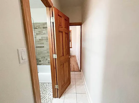 Rented by Ulas Real Estates Inc | media 4