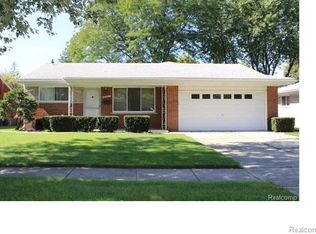 29267 Pinto Dr, Warren, MI 48093
