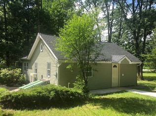 27 Main St, Sparrow Bush, NY 12780