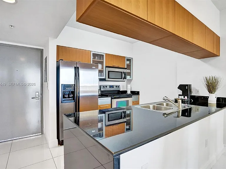 1750 N Bayshore Dr #2911 — Photo 9