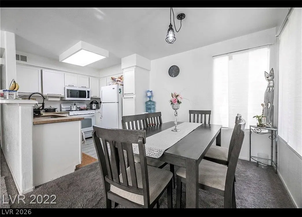 2 bed, 2.0 bath, 1020 sqft, $1,475 — Photo 3