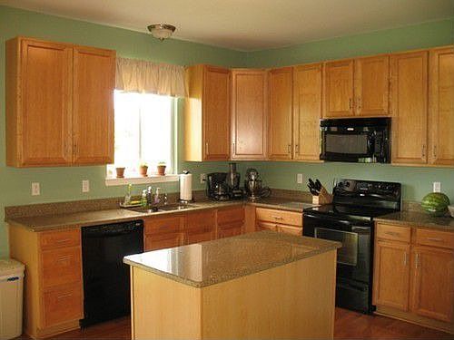 4th image of 1653 Savannah Ct