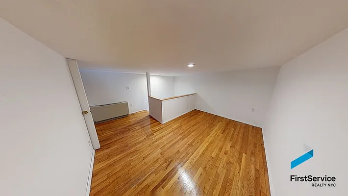 Rented by FirstService Realty (legacy) | media 27