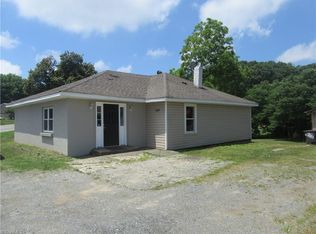 1129 Pleasant View Dr, Winston Salem, NC 27105