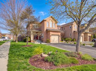 350 Ravineview Way, Oakville, ON L6H6S5