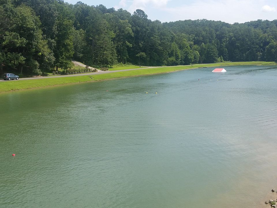 2nd image of 43 Slalom Ln