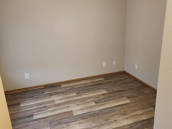 4th image of 1313 Bonneville Ave #204