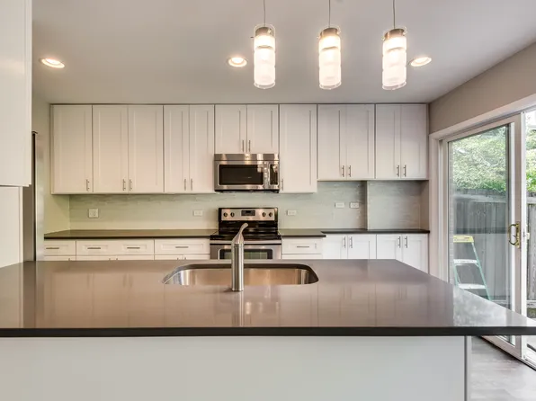 The Trevian Townhomes (Lake), 3115-3119 E Lake Ave, Wilmette, IL 60091