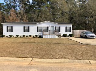 24826 Turning Leaf Dr, Loxley, AL 36551