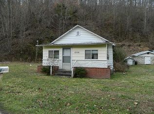 1258 Mullen Frk, Stone, KY 41567