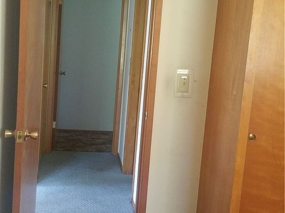 4th image of 13401 8th Ave S