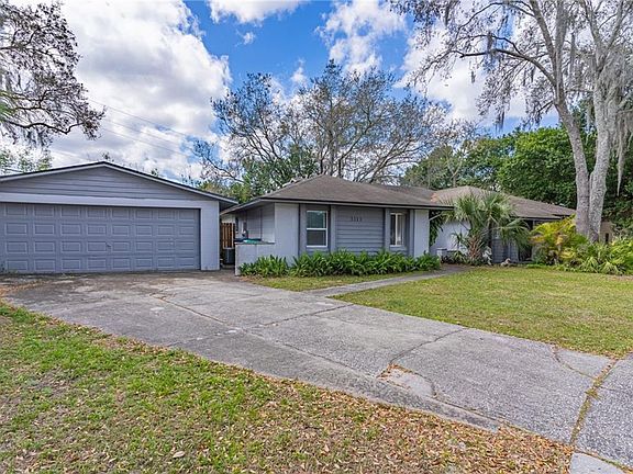 3rd image of 3212 Netherwood Dr