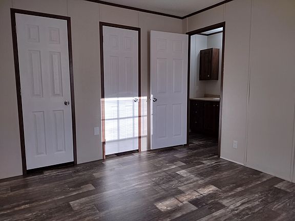 5th image of 2320 Fredonia Ave #Fre2320