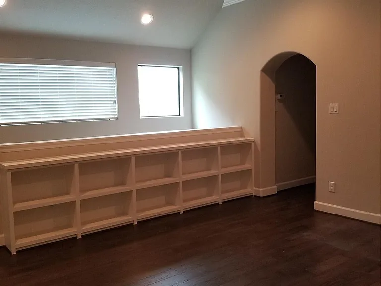 5326 Larkin St — Photo 14