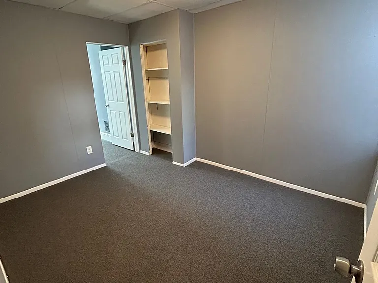 2519 W Gordon St — Photo 7