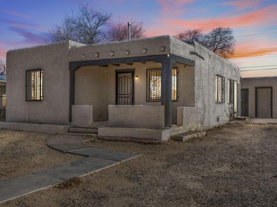 322 Tennessee St NE, Albuquerque, NM, 87108