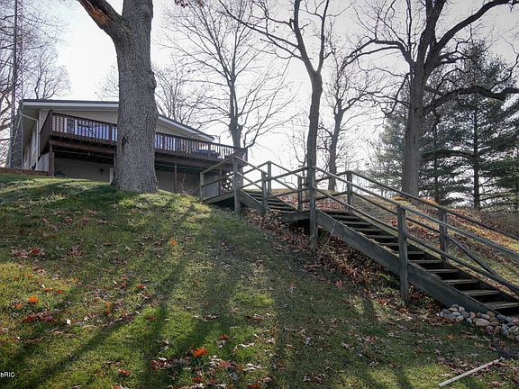 3rd image of 67838 Thunderbird Dr
