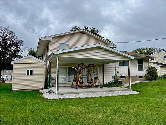 3rd image of 5424 Heidt Ave