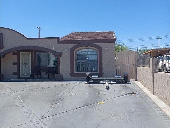3rd image of 4745 Randall Dr