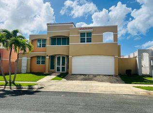 101 Urb Estancias De Cerro Fld, Vega Alta, PR 00692