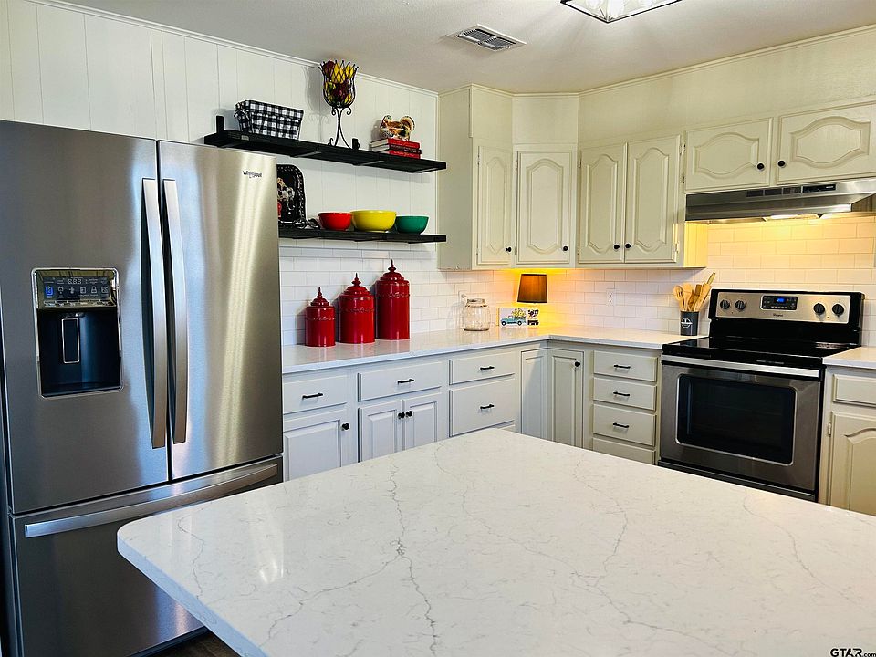 1st image of 21184 Kristen Dr