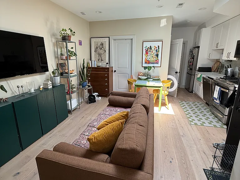 1114 Penn St NE #3 — Photo 35