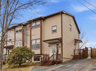 9 Valkyrie Cres, Halifax, NS B2W 5B5