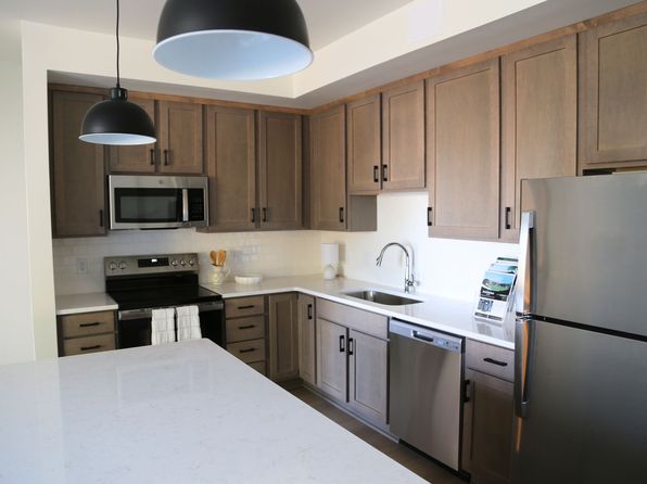 450 & 510 W 4th Ave #208