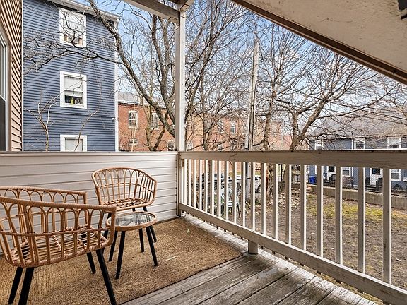 5th image of 22 Chestnut Ave