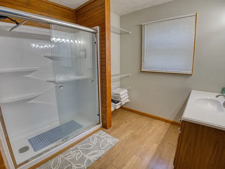 75 Forest Glen Dr — Photo 20