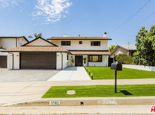5703 Parkmor Rd, Calabasas, CA 91302