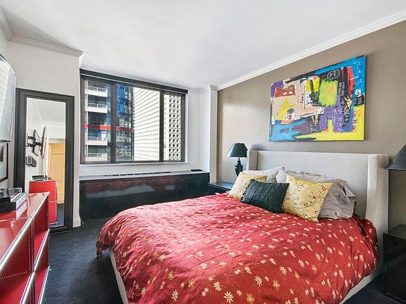 3rd image of 300 E 54th St APT 26-G