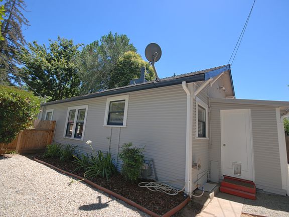 5th image of 1600 36th St