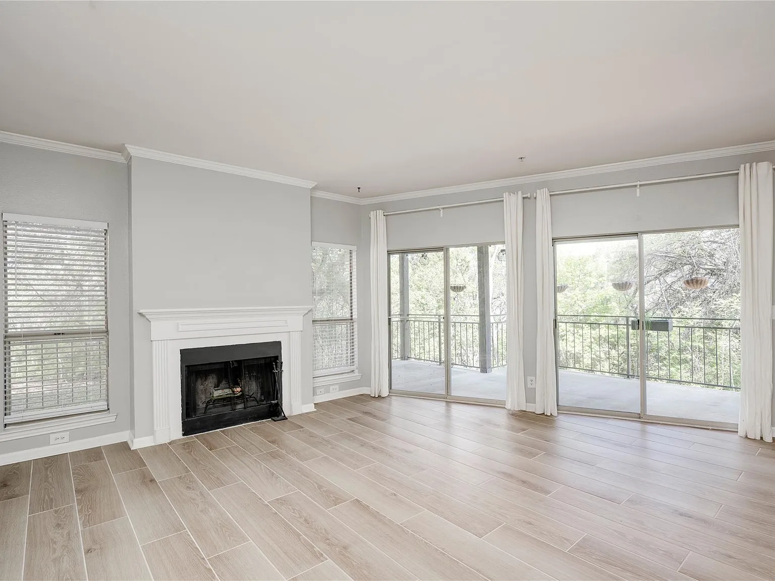 2 bed, 2.0 bath, 1150 sqft, $2,250 — Photo 1