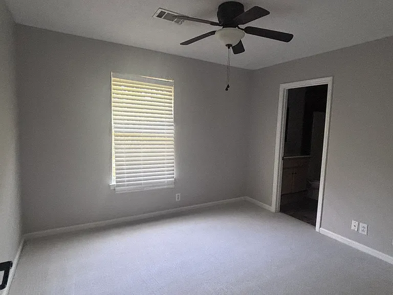 Third upstairs bedroom with Jack and Jill bath