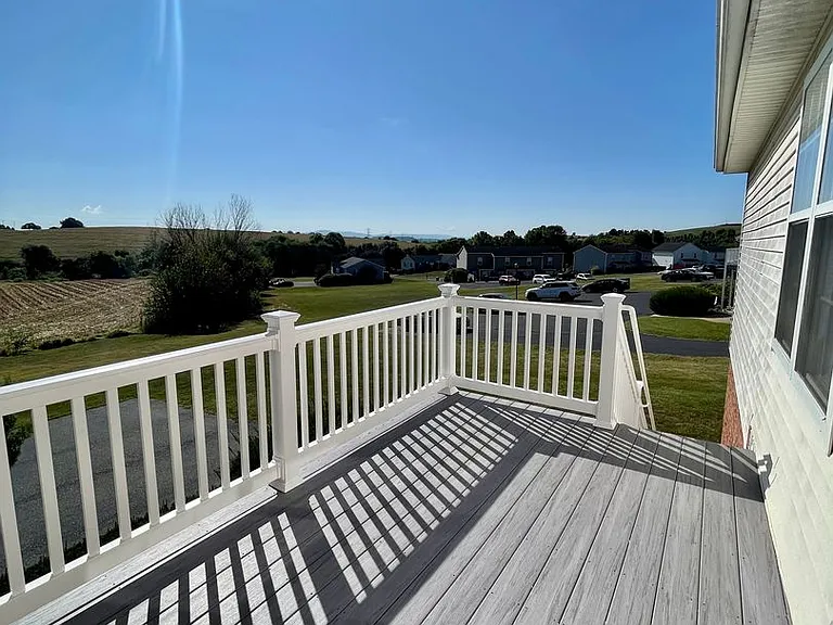 103 Weeping Willow Ln #B — Photo 3