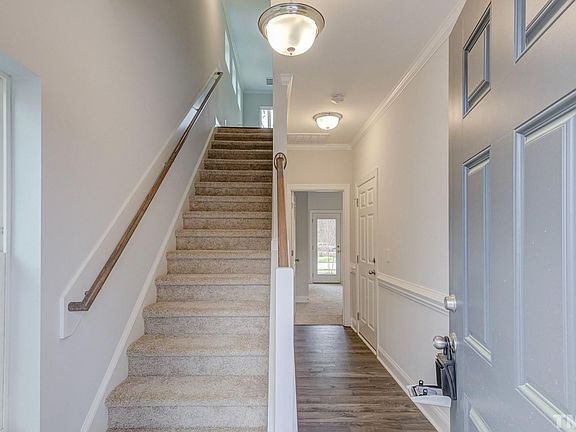 2nd image of 806 Rosefield Dr