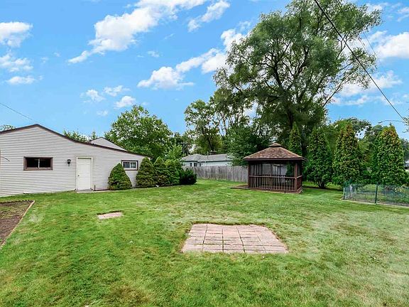 4th image of 4698 Rose Ct