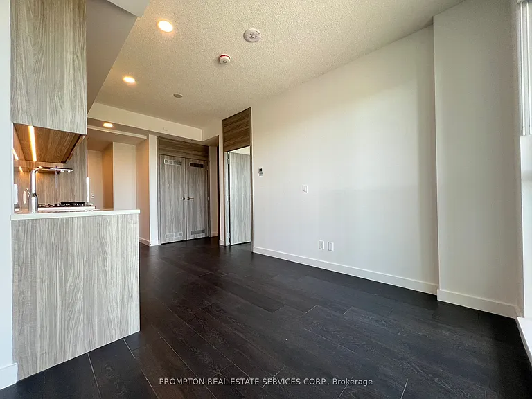 18 Esther Shiner Blvd #2309 — Photo 3