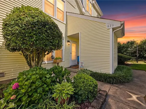 526 Pine Tops Ct, Virginia Beach, VA 23451