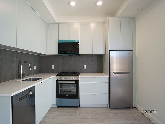 5th image of 33 Little Nassau St #811