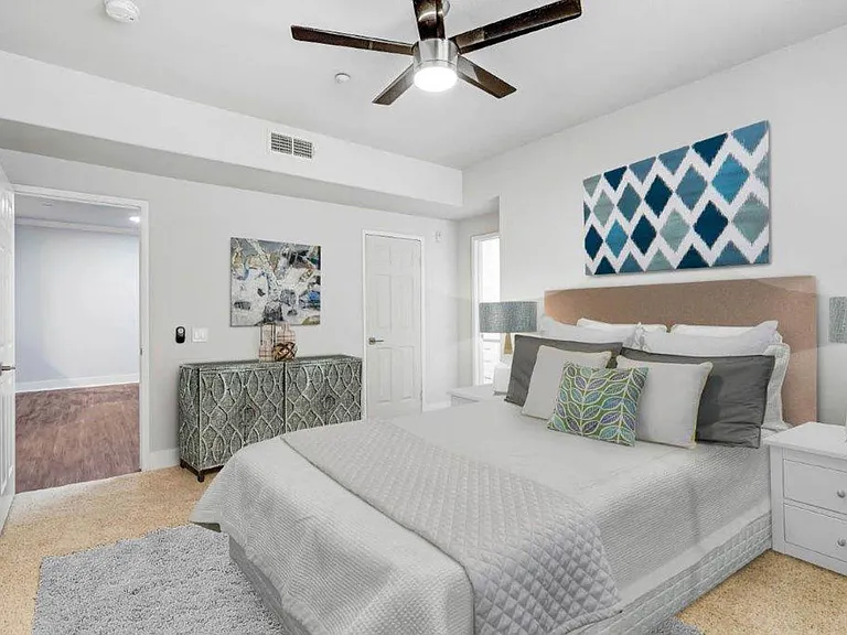Canyon Crest — Photo 17
