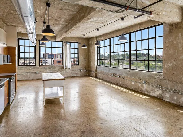 200 W Jackson Ave APT 606, Knoxville, TN 37902