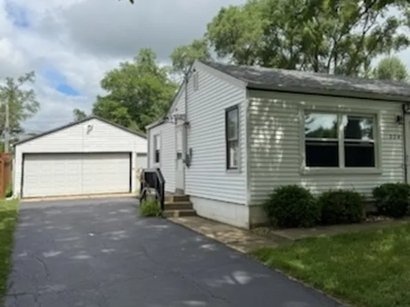 324 Elmwood Ln, Antioch, IL 60002