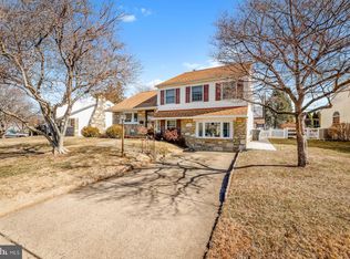 2821 Hargrave St, Philadelphia, PA 19136