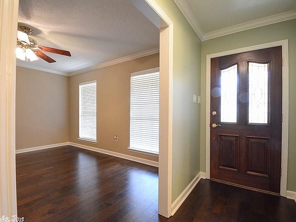 2nd image of 809 Cherry Hill Dr